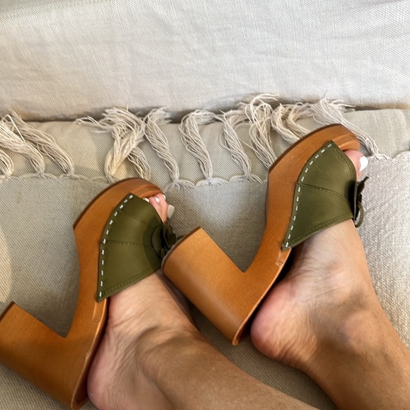 Anthropologie Swedish Hasbeens New Detail Crowed Slip In Olive Green Clog 🌸 - Picture 14 of 16